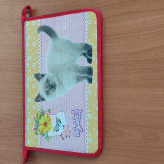 Папка для труда А4 молния сверху Серый котенок, лам картон